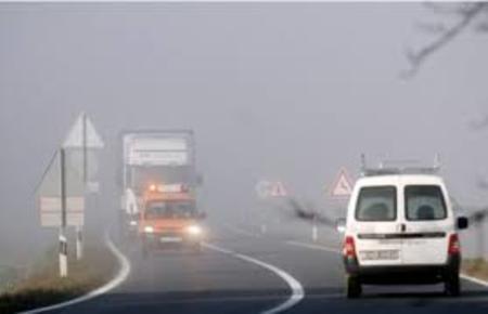 Magla mjestimice smanjuje vidljivost u središnjoj Hrvatskoj, Lici, Slavoniji i Dalmaciji a ima je i na autocestama magla mjestimice smanjuje vidljivost u središnjoj hrvatskoj, lici, slavoniji i dalmaciji a ima je i na autocestama