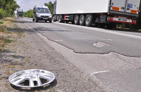 Životinja (uočen je pas) na autocesti A1 na 167. km između čvorova Otočac i čvora Perušić. Molimo korisnike za dodatan oprez. Životinja (uočen je pas) na autocesti a1 na 167. km između čvorova otočac i čvora perušić. molimo korisnike za dodatan oprez.