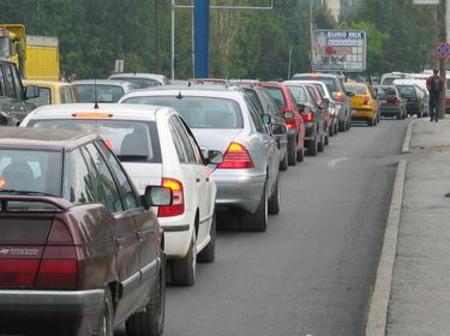 Временно се ограничава движението по път I-4 Пролаз - Търговище при км 219 поради ПТП Временно се ограничава движението по път i-4 Пролаз - Търговище при км 219 поради ПТП